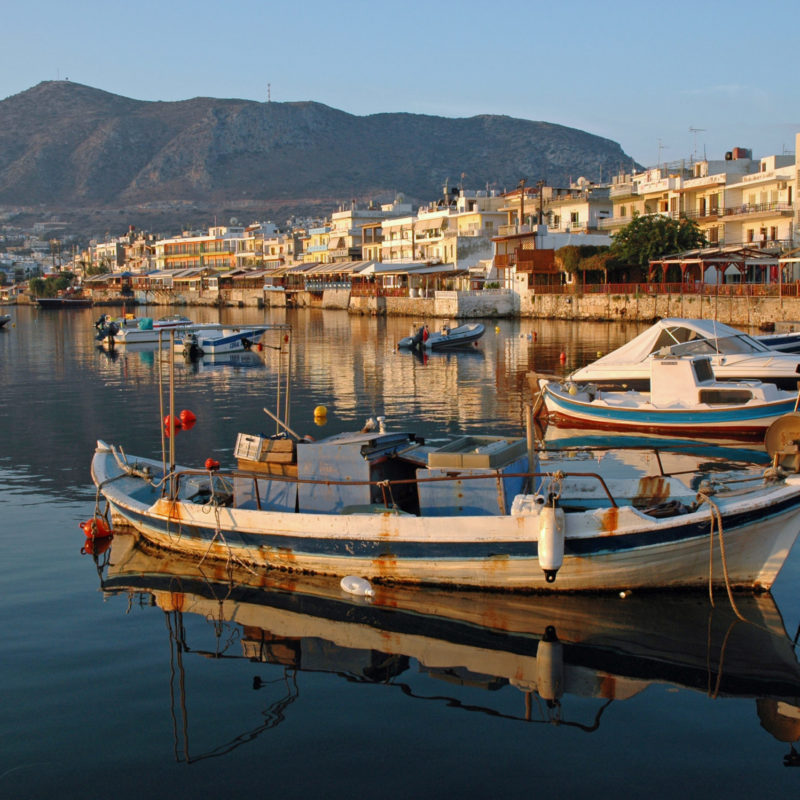 Hafen von Chersonissos Kreta, Sonnenaufgang, hafen, boot, mole, chersonissos,morgen, morgens, küste, griechenland,mittelmeer, meer, berge, Limeas Chersonisou, Hersonissos